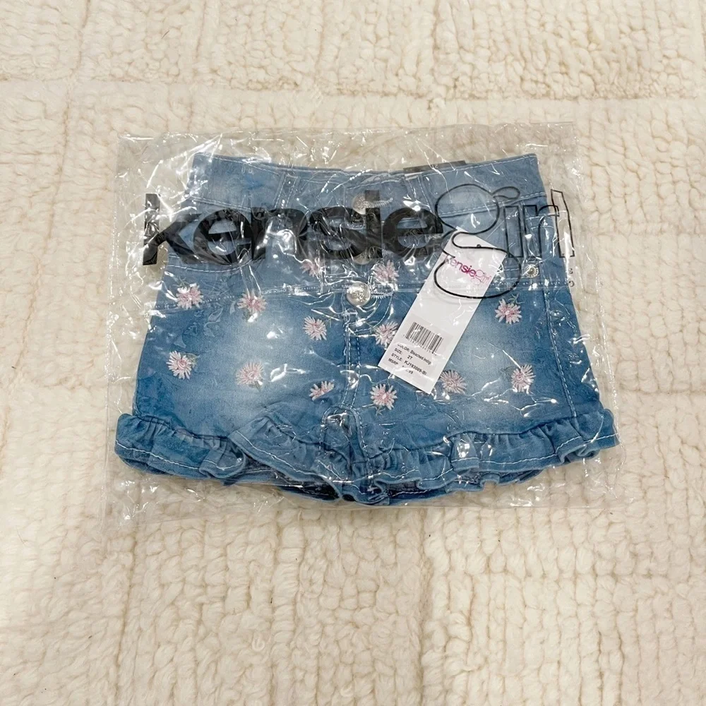 Kenzie Girl Floral Ruffle Short - 2T